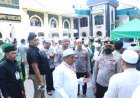Ratusan personel diterjunkan untuk mengatur arus lalu lintas, menjaga ketertiban, serta memberikan pelayanan kepada para jemaah yang datang dari berbagai daerah.