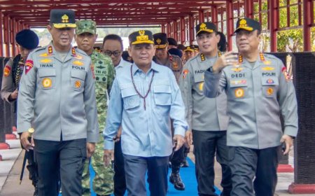 Dari Palangka Raya, Wakapolri Bersama KSAD Pastikan Kesiapan Pasukan Tangani Karhutla