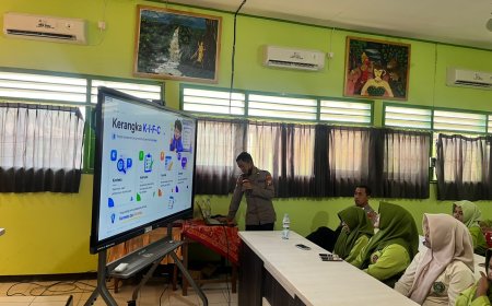 Polres Madiun Berikan Edukasi Pemanfaatan AI kepada Pelajar SMA/SMK/MA