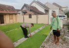 Dukung Ketahanan Pangan Nasional, Bhabinkamtibmas Polres Madiun Ajak Warga Manfaatkan Lahan Pekarangan