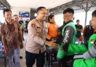 Bangun Sinergi, Kapolres Gresik Gelar Dialog Interaktif dan Bagi Bansos ke Driver Ojol