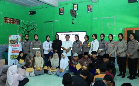 Sambut Hari Jadi ke - 78, Polwan Polres Ngawi Edukasi Santri Cegah Kenakalan Remaja