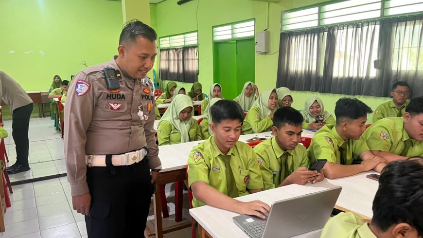 Polres Madiun Edukasi Literasi AI, Bekali Pelajar Hadapi Era Digital