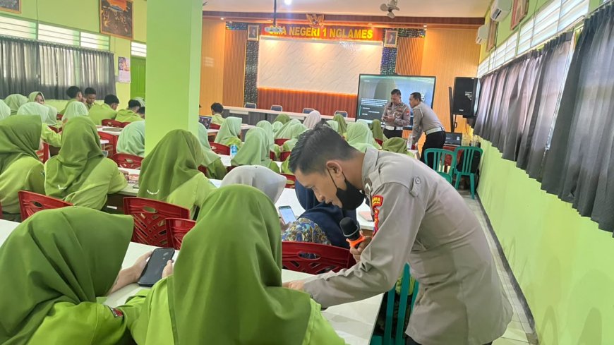 Polres Madiun Perkuat Literasi AI, Bekali Pelajar Hadapi Perkembangan Teknologi Digital