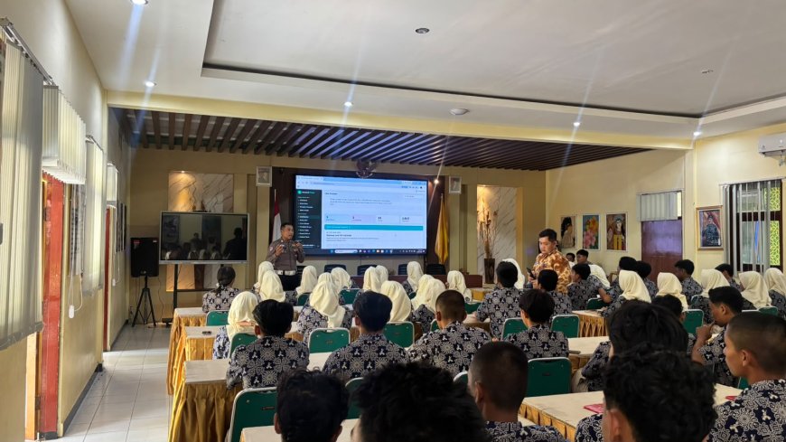 Polres Madiun Sosialisasikan Pemanfaatan Teknologi AI kepada Pelajar di Kabupaten Madiun