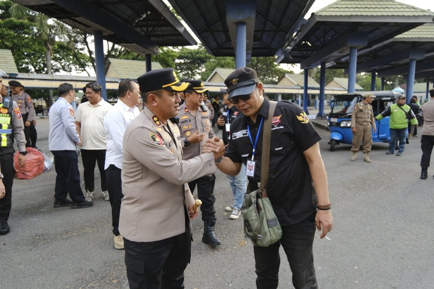Hadir di Doa Bersama GARDA, Kapolres Kediri Ajak Ojol Perkuat Persatuan Bangsa