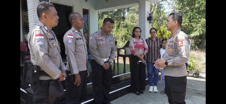Di Tengah Duka Gempa, Kasatgas Humas Polri Beri Penguatan untuk Personel dan Warga Ende
