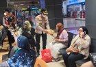 Polresta Bandara Soetta bersama Otoritas Bandara Berbagi Snack dan Minuman Gratis di Terminal 2