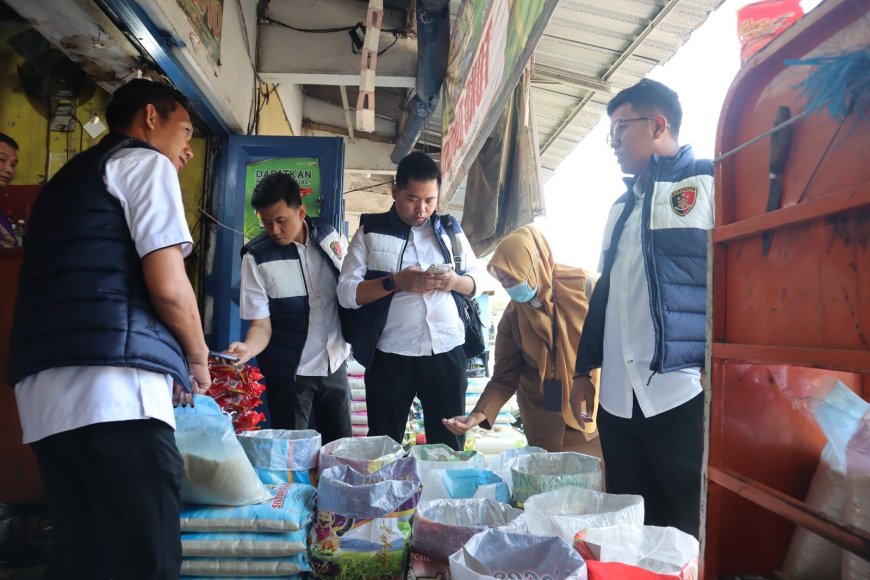 Satgas Pangan Polresta Sidoarjo Sidak Pasar, Pastikan Pasokan Bahan Pokok Aman dan Stabil