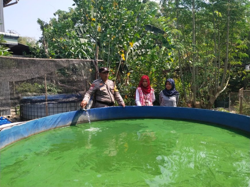 Dukung Ketahanan Pangan dan Imbau Kewaspadaan Kebakaran, Bhabinkamtibmas Desa Warurejo Sambangi Warga