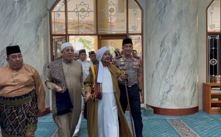 *Kapolri Silaturahmi dengan Habib Umar bin Hafidz, Perkuat Sinergi Ulama dan Polri*