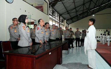 Wakapolri Dorong Sepolwan Naik Level: Cara Belajar Berubah, Polwan Disiapkan Hadapi Tantangan Modern