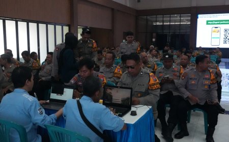 Polresta Sidoarjo Gandeng Dispendukcapil Bekali Bhabinkamtibmas Mekanisme IKD, Dukung Perlinsos