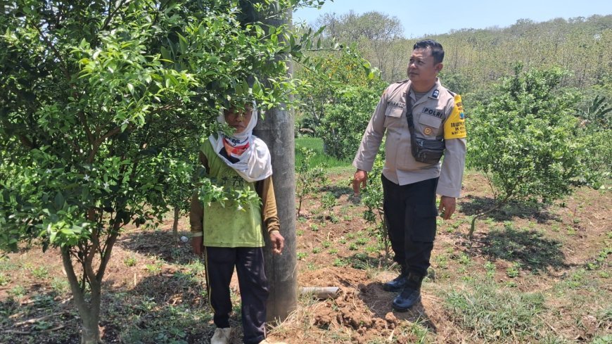 Bhabinkamtibmas Ajak Warga Konsisten Menjaga Ketahanan Pangan